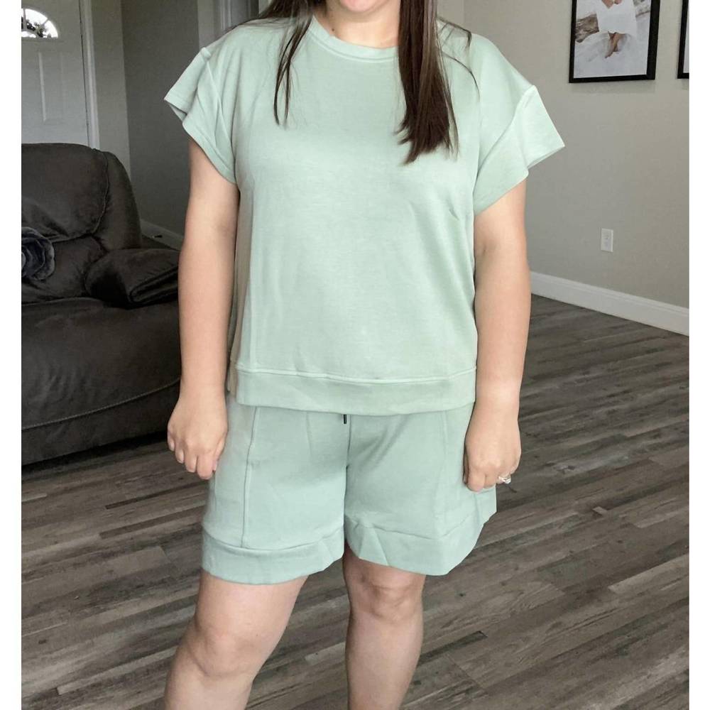 NEW SEE AND BE SEEN elle soft lounge top in sage